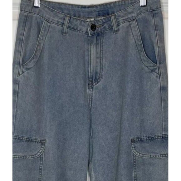 Happily Grey Juniors Size 7 - 27 Light Wash Wide Legs Denim Blue Jeans Womens - Picture 1 of 9